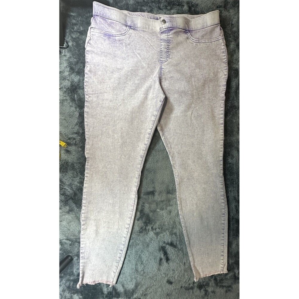 These HUE Studio women's denim leggings in size XL